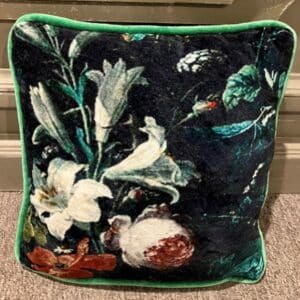 Mini square cushion